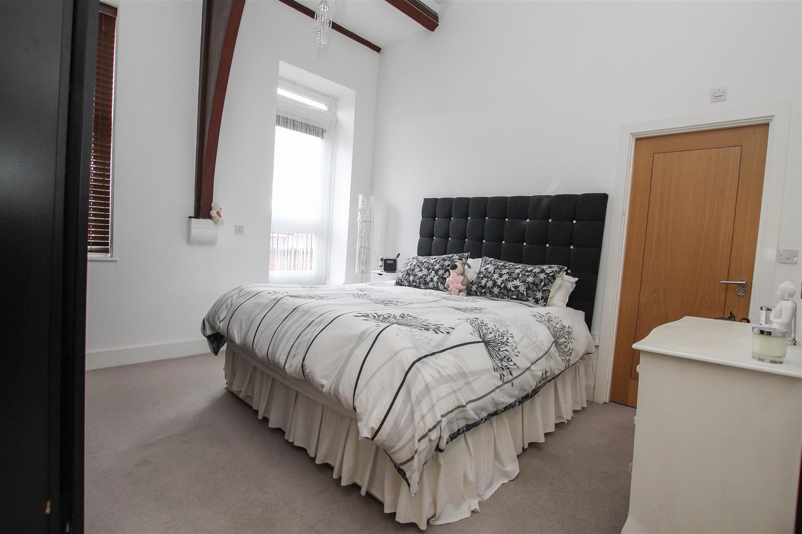 Kensington Way, Brentwood Keith Ashton